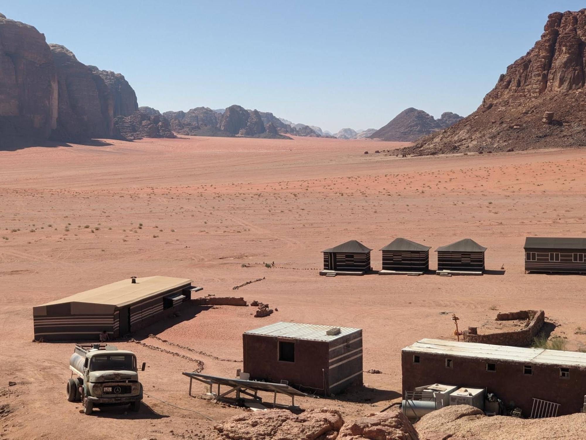 Wadi Rum Camp & Jeep Tour Ngoại thất bức ảnh