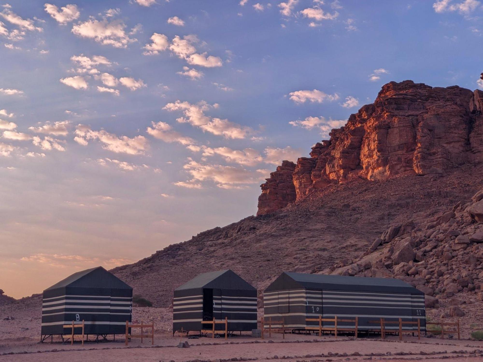 Wadi Rum Camp & Jeep Tour Ngoại thất bức ảnh