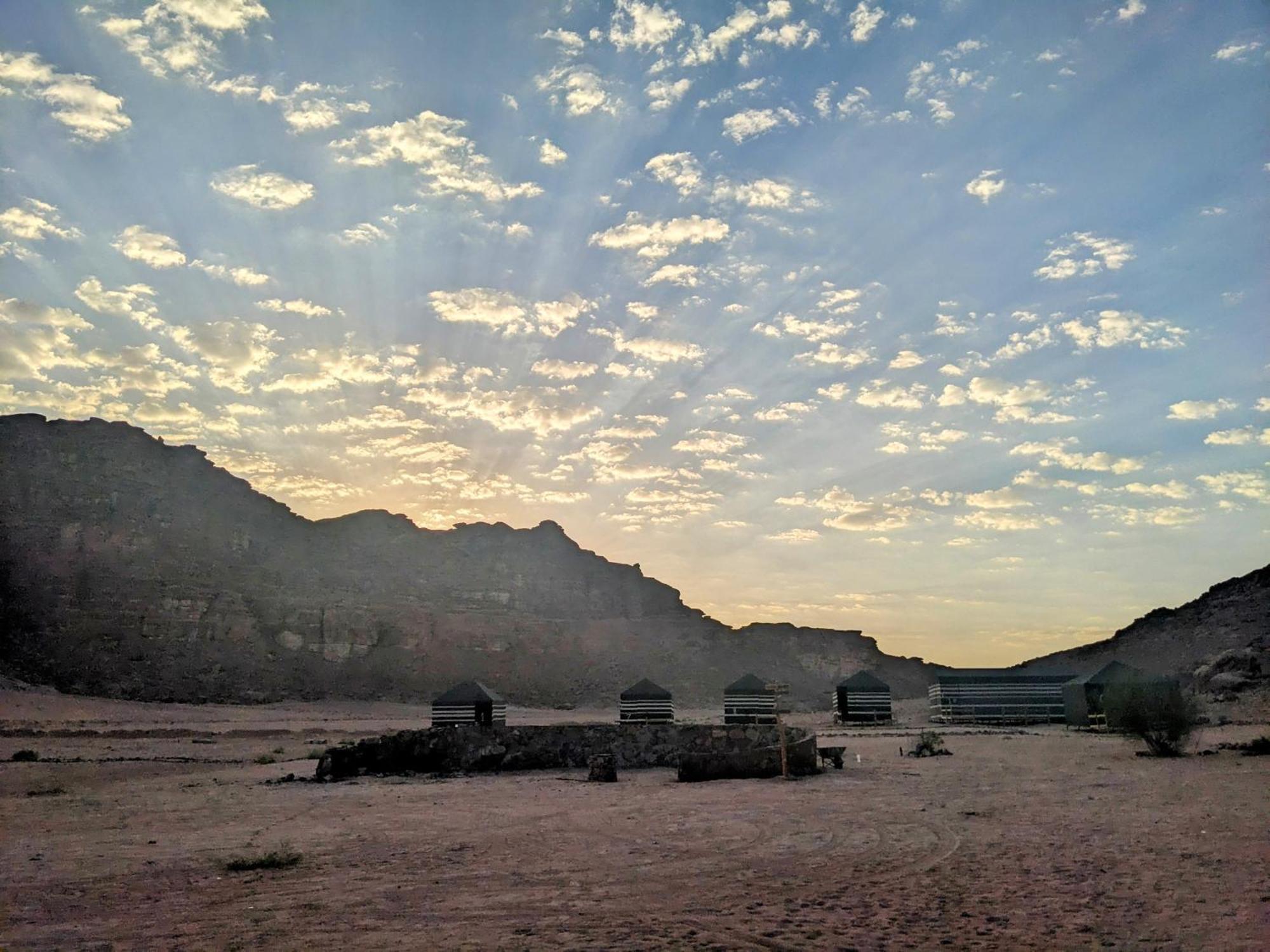 Wadi Rum Camp & Jeep Tour Ngoại thất bức ảnh