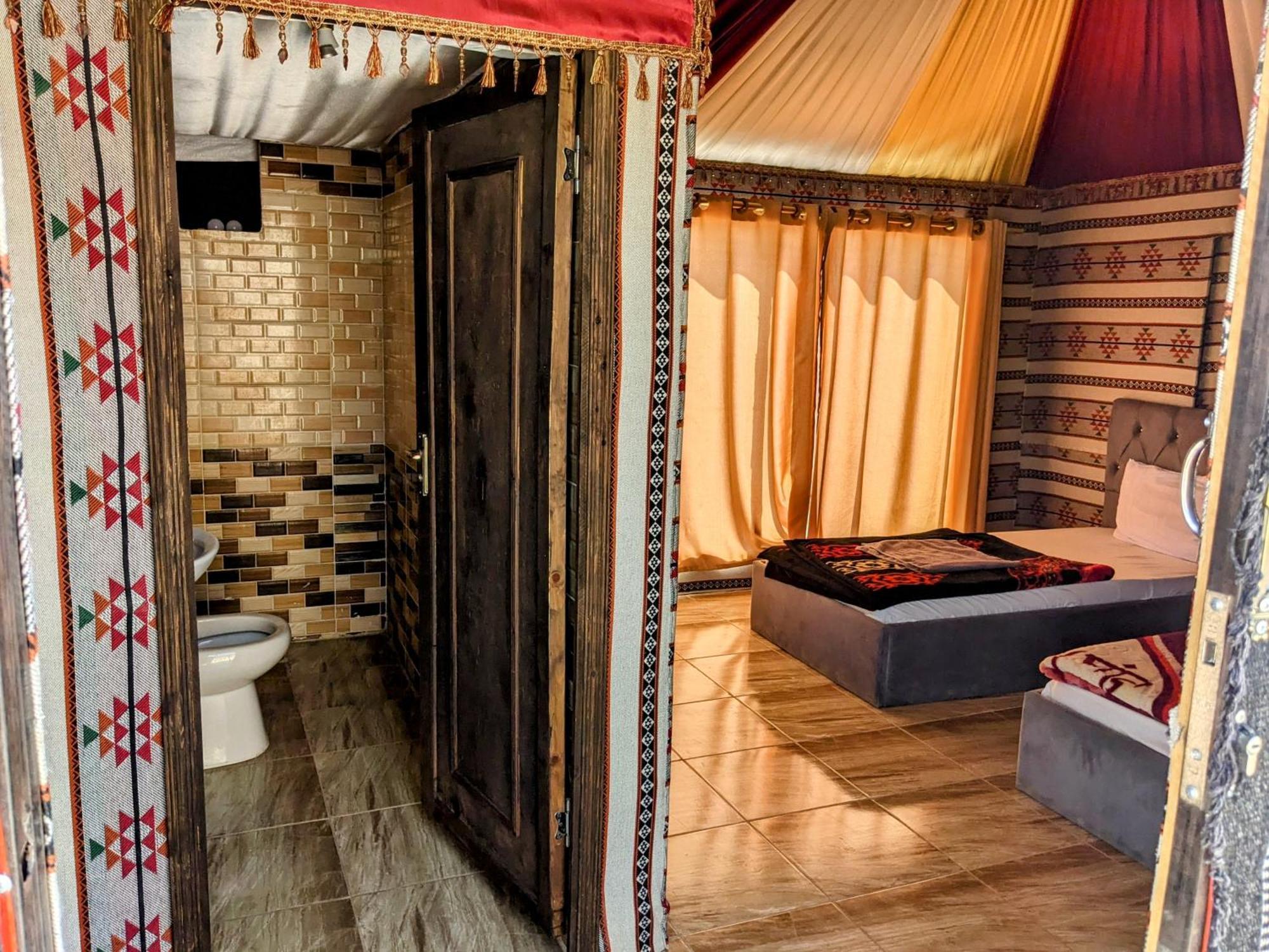 Wadi Rum Camp & Jeep Tour Ngoại thất bức ảnh